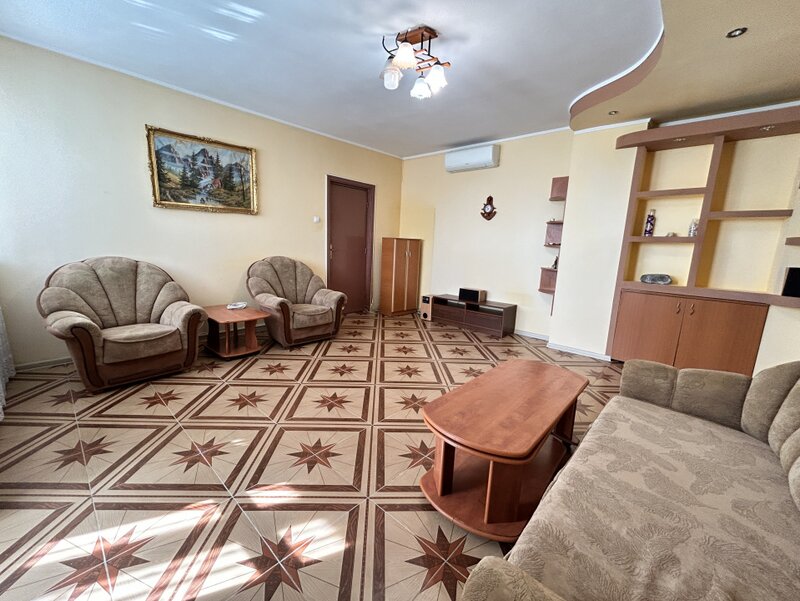 Basarabia, Piata Muncii, 3 camere 66 mp,