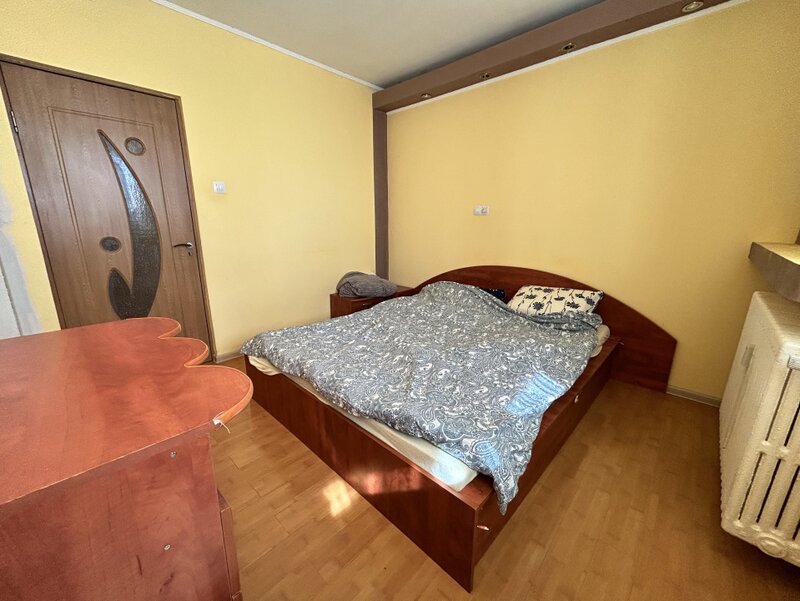 Basarabia, Piata Muncii, 3 camere 66 mp,
